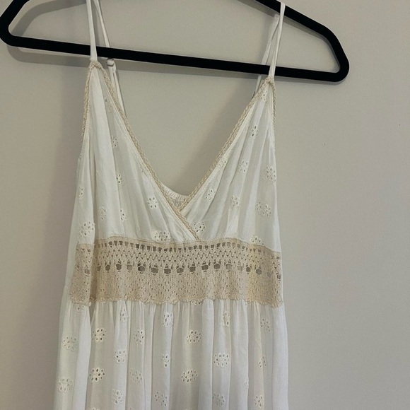 Crochette and Cotton Maxi 
Size S/M Needs a stitch on the back shown in photo - Picture 4 of 6